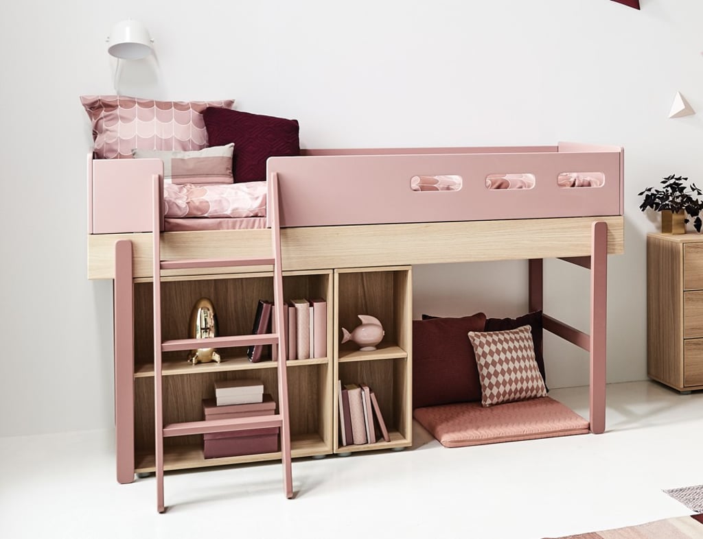 FLEXA’s pastel Popsicle room setting is perfect for girls.