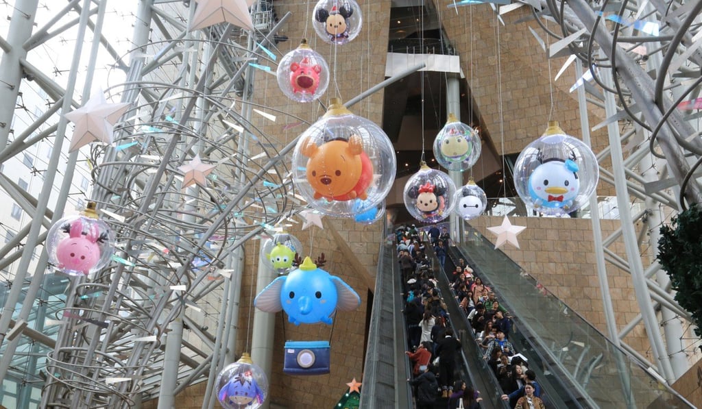 Showing at Langham Palace in Mong Kok are a variety of Disney characters including Mickey Mouse and Donald Duck. Photo: Vivian Yan Showing at Langham Palace in Mong Kok are a variety of Disney characters including Mickey Mouse and Donald Duck. Photo: Vivian Yan