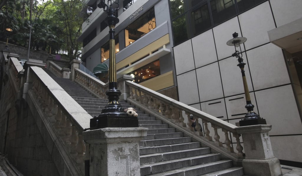 The lamps and steps before they were damaged. Photo: Handout