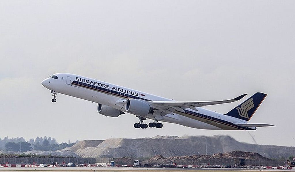 Singapore Airlines offers an 18-hour, 45-minute flight from Changi to Newark. Photo: Ore Huiying / Bloomberg
