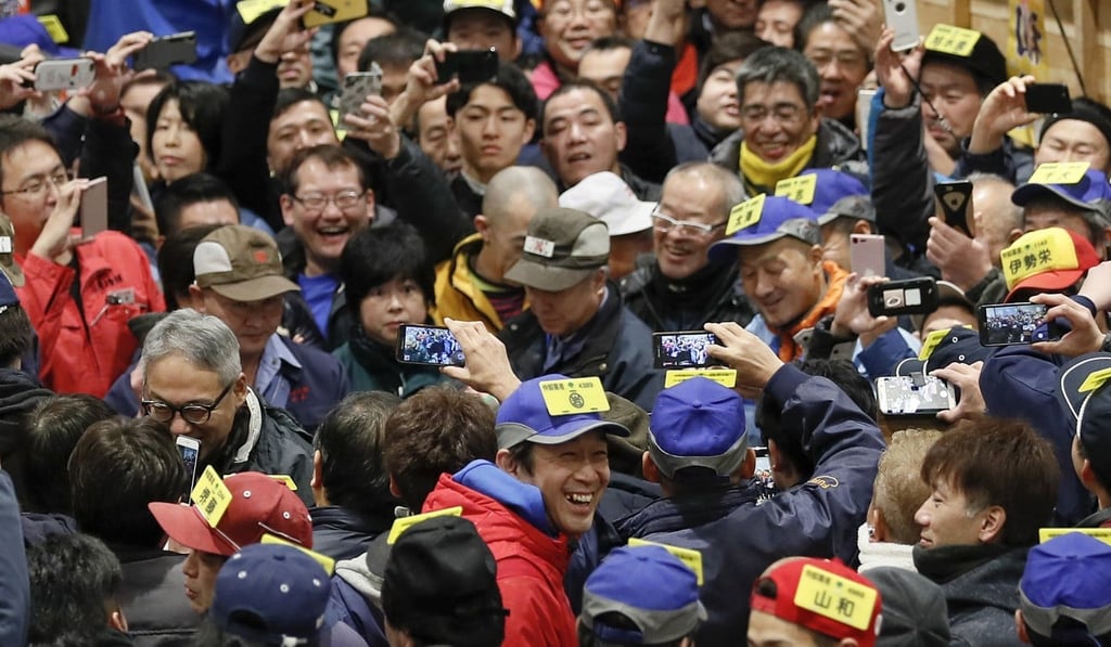 Fishery brokers bidding for the bluefin tuna at Toyosu Market in Tokyo, Japan on January 5, 2019. Photo: EPA
