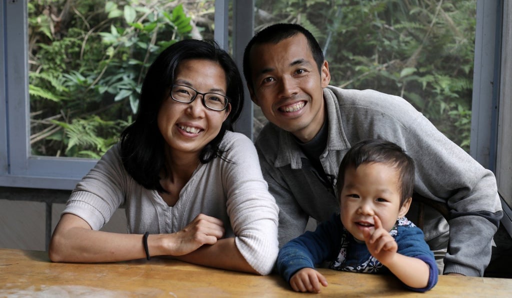 Cheng Pui-shan, Mok Ho-kwong and their son, Mok Ki, live off the grid in Hong Kong. Photo: Tory Ho