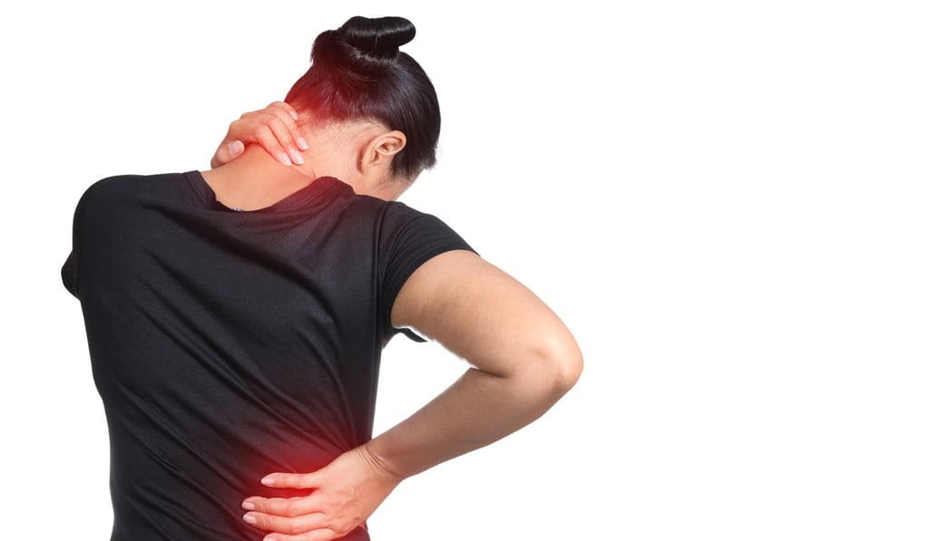 A scoliosis sufferer’s spine forms a noticeable curve instead of a straight line as it normally should be. It is an inborn condition and it affects women more than men. Photo: Shutterstock.