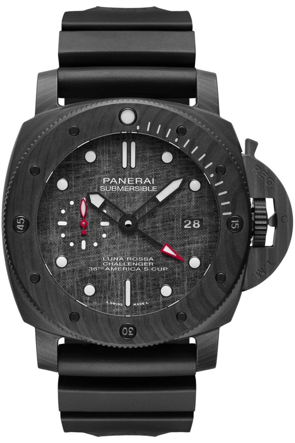 The Submersible Luna Rossa ref. PAM01039 commemorates the partnership between Panerai and Luna Rossa.