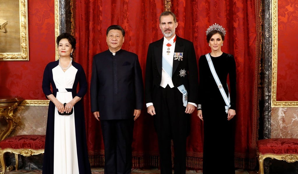 China’s President Xi Jinping and his wife Peng Liyuan attend an official gala hosted by Spain’s King Felipe and Queen Letizia at the Royal Palace of Madrid on November 28, 2018. Photo: EPA