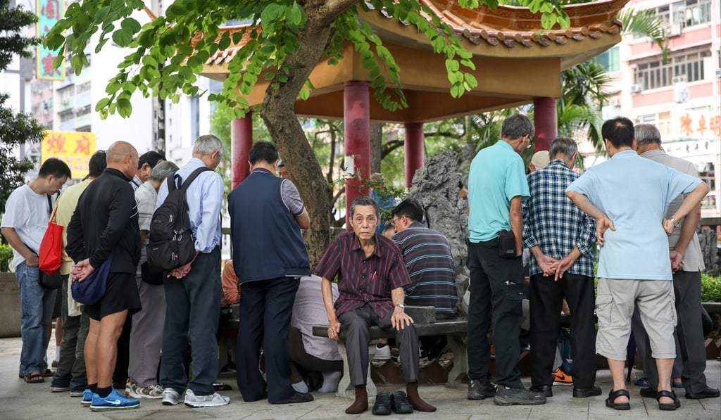 Elderly people in Yau Ma Tei. Photo: Sam Tsang