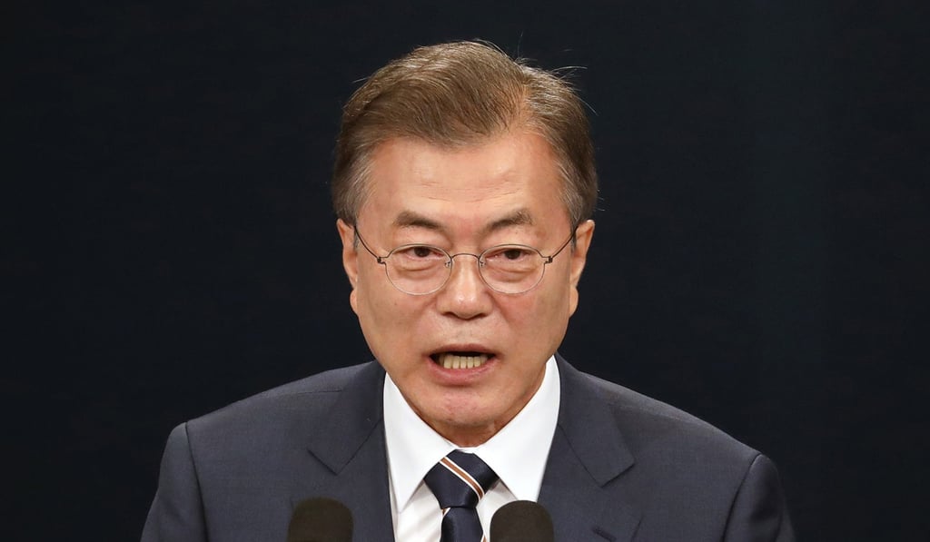 South Korean President Moon Jae-in is expected to dine with North Korean leader Kim Jong-un in Seoul in late March or early April. Photo: Bloomberg