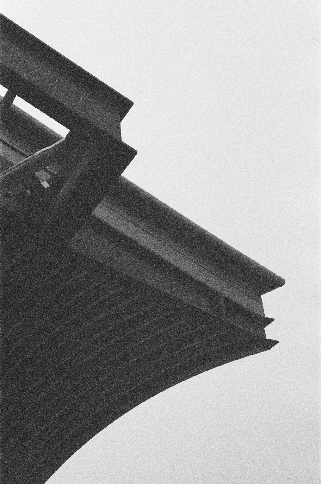 A close-up view of the corner of the roof at the Hong Kong Boundary Crossing Facilities. Photo: Gideon De Kock