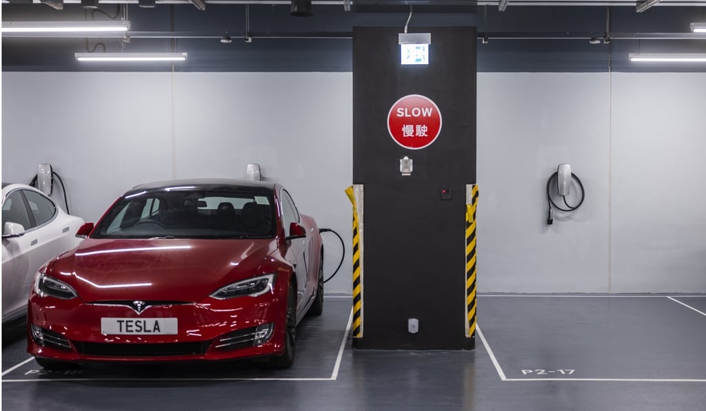 There are about 2,100 e-car chargers for public use in Hong Kong. Photo: Bloomberg