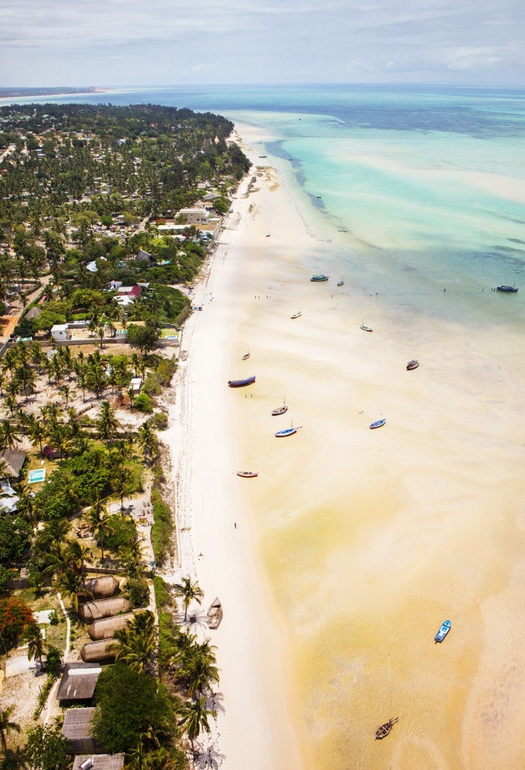 The coast of Vilanculos. Picture: Roger Borgelid