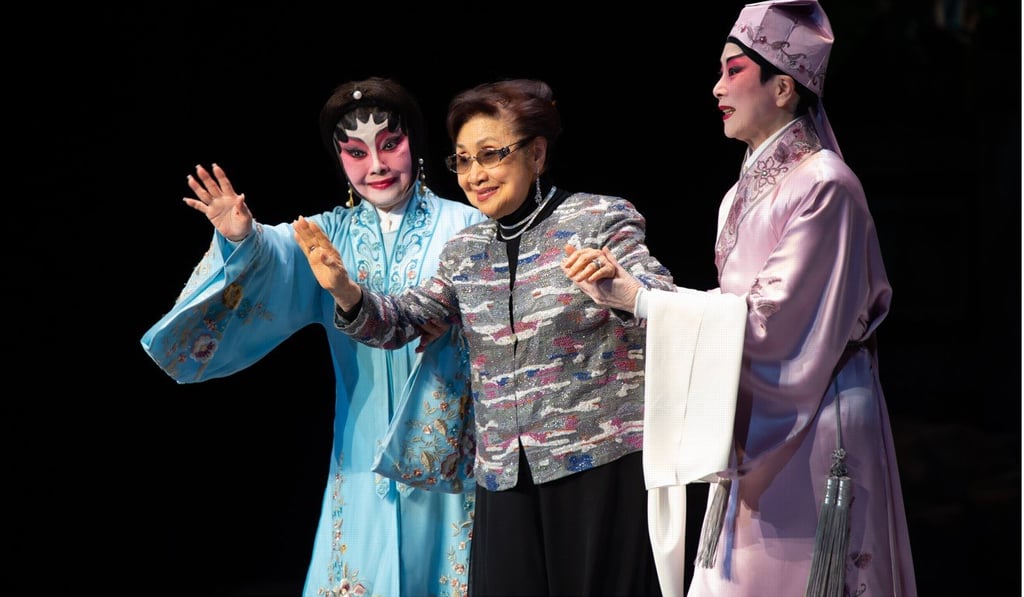 The director, 90-year-old Pak Suet-sin, takes a bow with Mui Suet-see (left) and Connie Chan Po-chu after each performance of The Reincarnation of Red Plum. Photo: courtesy of West Kowloon Cultural District Authority