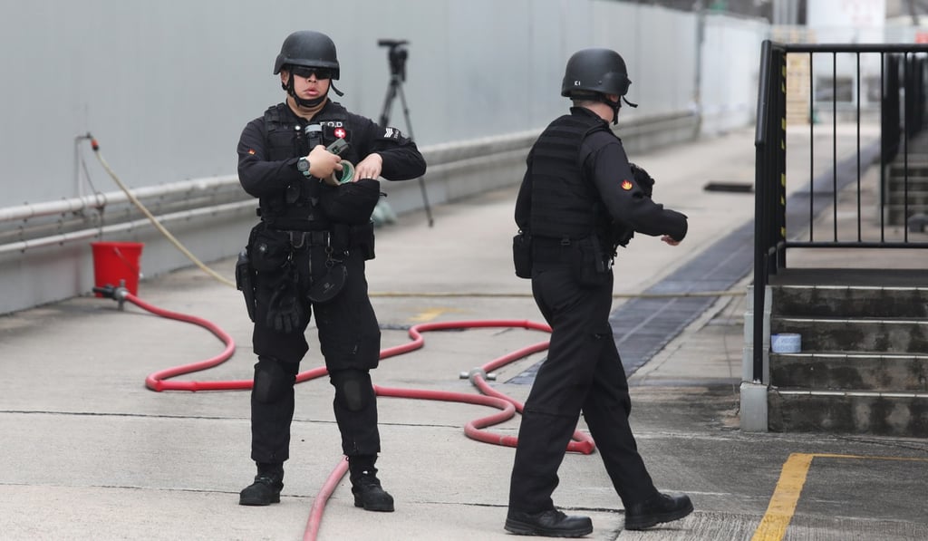 Bomb disposal officers were called. Photo: Xiaomei Chen