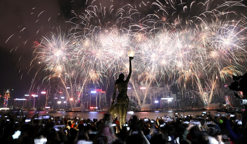 The Lunar New Year fireworks display over Victoria Harbour, as seen from the Avenue of Stars, Tsim Sha Tsui. Photo: Nora Tam