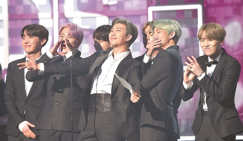 BTS reveals the winner of the best R&B album category at the 61st Grammy Awards in Los Angeles. Photo: AFP-Yonhap