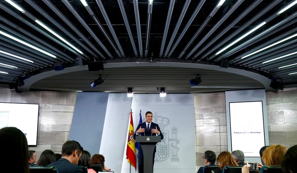 Spain's Prime Minister Pedro Sanchez holds a news conference after an extraordinary cabinet meeting in Madrid. Photo: Reuters