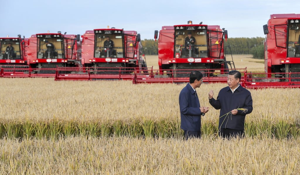 Chinese President Xi Jinping visits a farm in northeastern Heilongjiang province during an inspection tour in September. Photo: Xinhua via AP