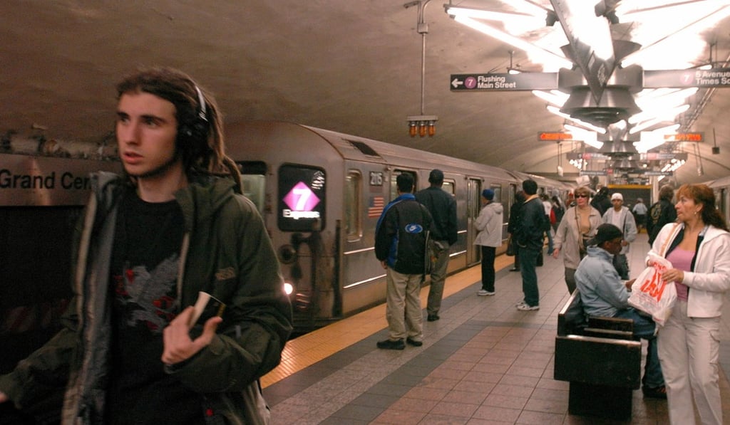 A file photo shows the busy number 7 platform at Grand Central Terminal in Manhattan, where a man was dragged to his death on Tuesday. Photo: Xinhua