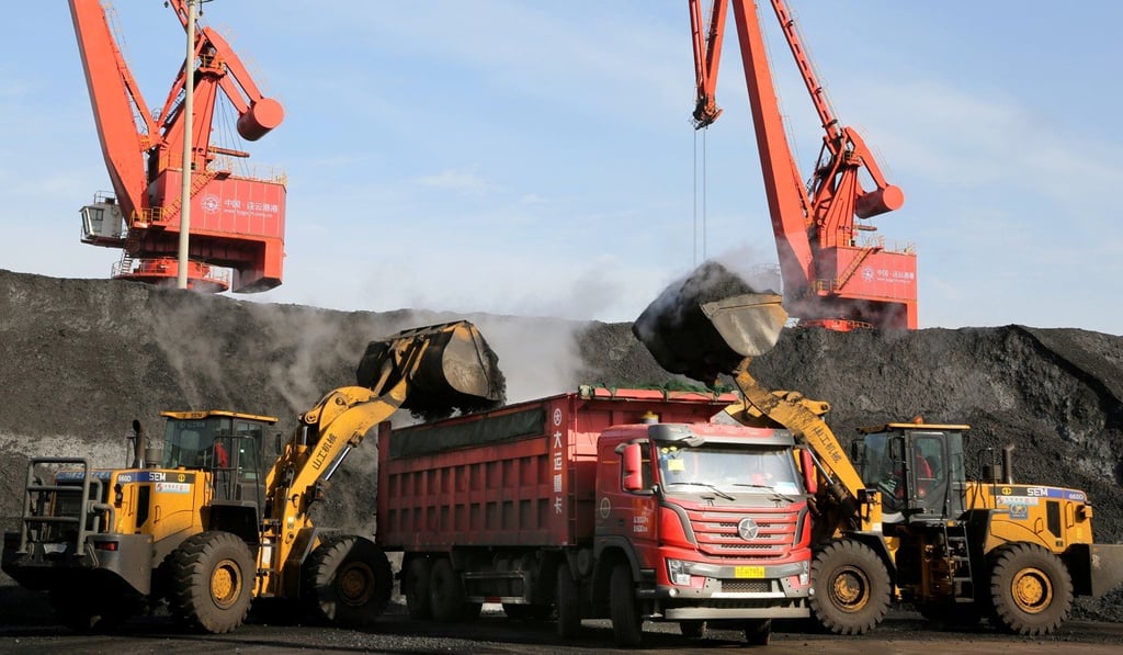 The four coal mine projects in the north of the country, two in inner Mongolia and one each in Xinjiang and Shaanxi, will cost 11.7 billion yuan (US$1.75 billion). Photo: Reuters