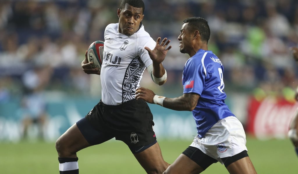 Samisoni Viriviri on the charge at the 2015 Hong Kong Sevens. Photo: Felix Wong
