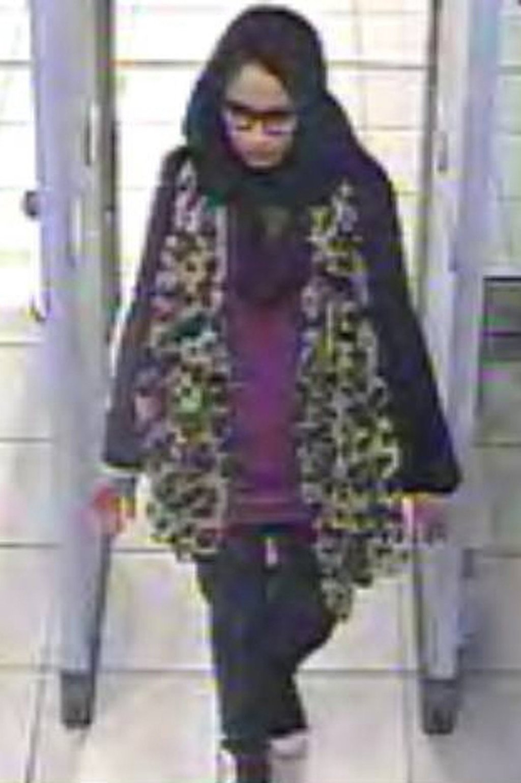 Shamima Begum is seen passing through security barriers at London’s Gatwick Airport, on her way to Syria, in 2015. Photo: AFP