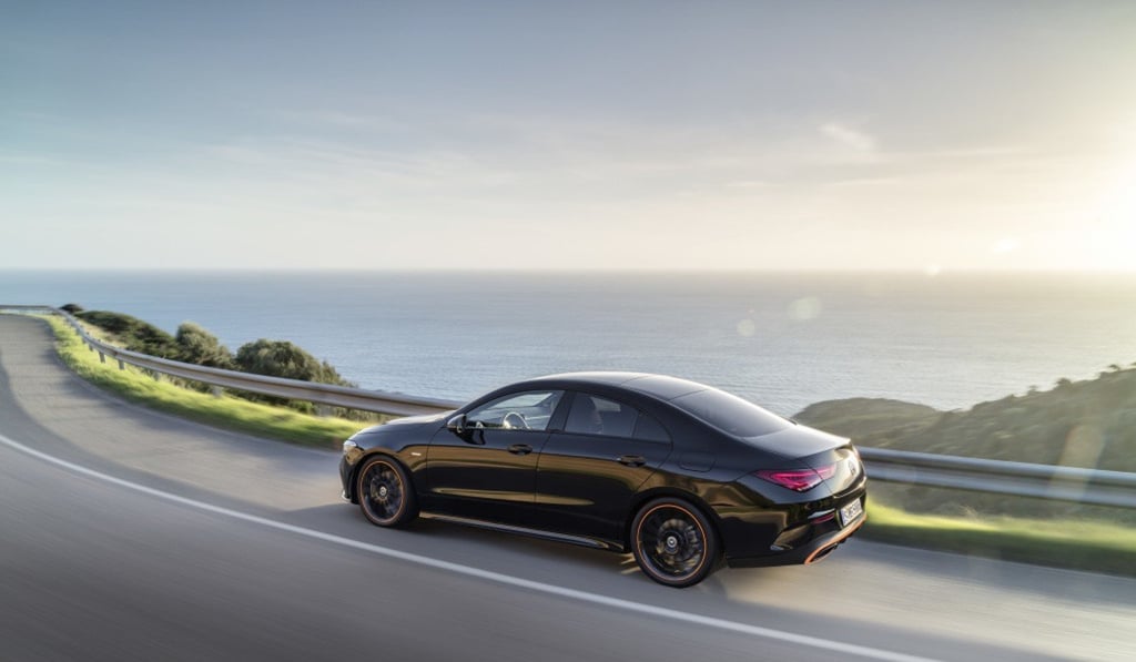 Mercedes-Benz owners can enjoy a relaxing drive by pairing their Garmin vívoactive 3 GPS smartwatch with the vehicle’s app.