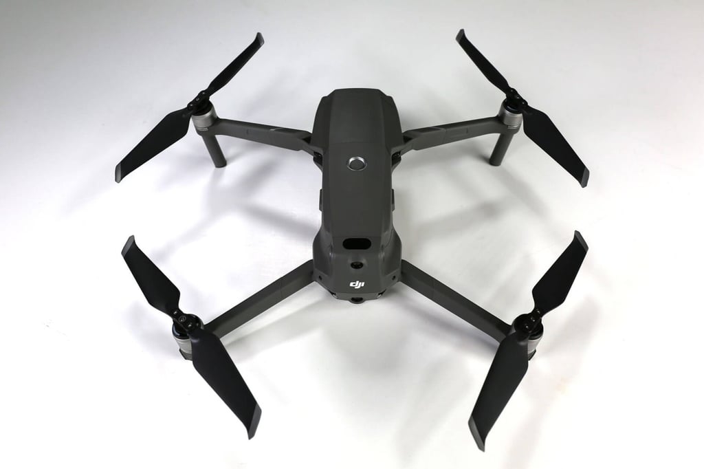 The Mavic 2 Pro keeps the same basic shape as the original. The Mavic 2 Pro keeps the same basic shape as the original.