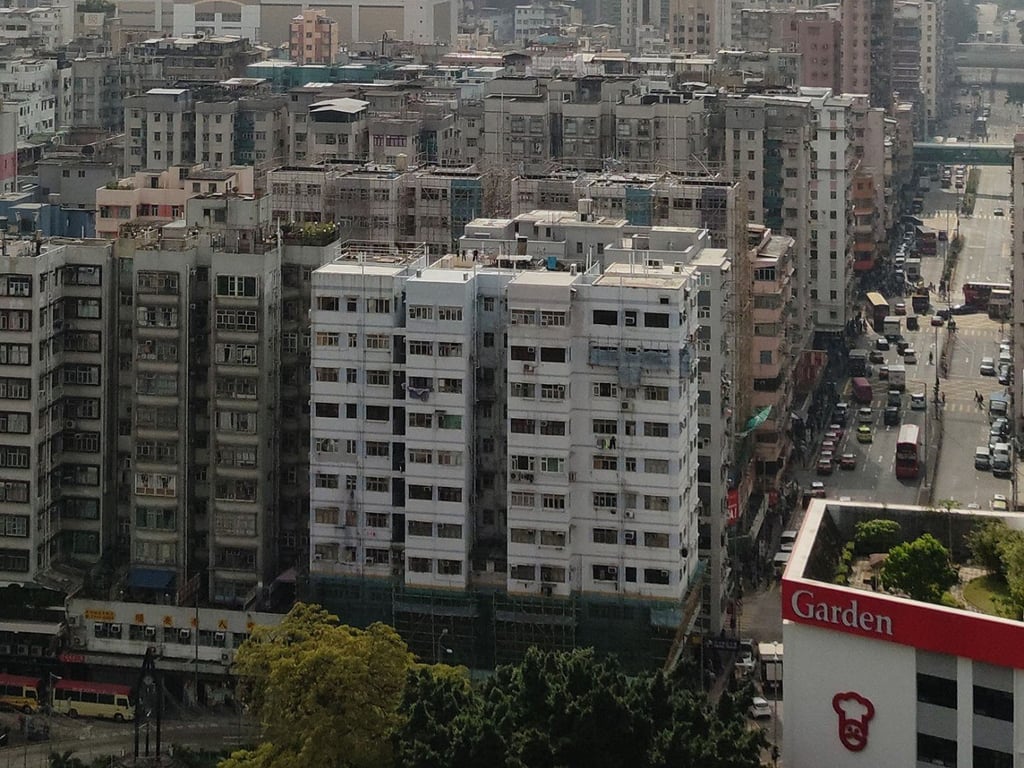 Cropped from 108 megapixels. Cropped from 108 megapixels.