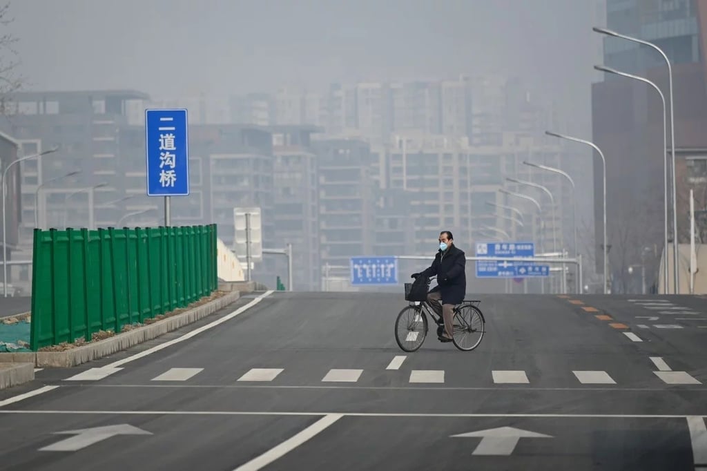 The Covid-19 epidemic has taken more than 2,500 lives and turned many Chinese cities into ghost towns. (Picture: AFP)