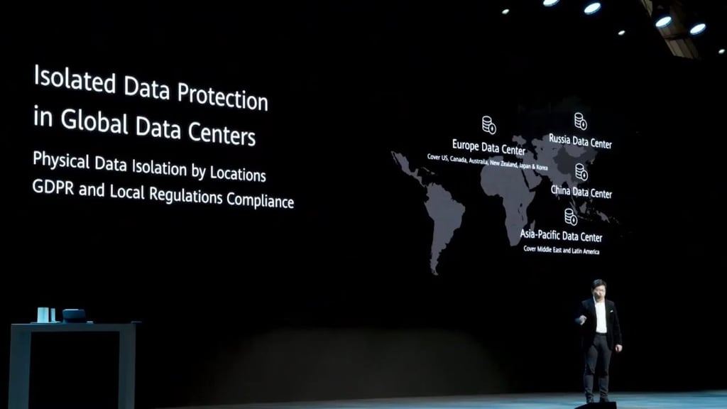 Richard Yu, chief executive of Huawei’s consumer business group, presenting in a webcast streamed from Barcelona on February 24. (Picture: Guancha.cn via Weibo)