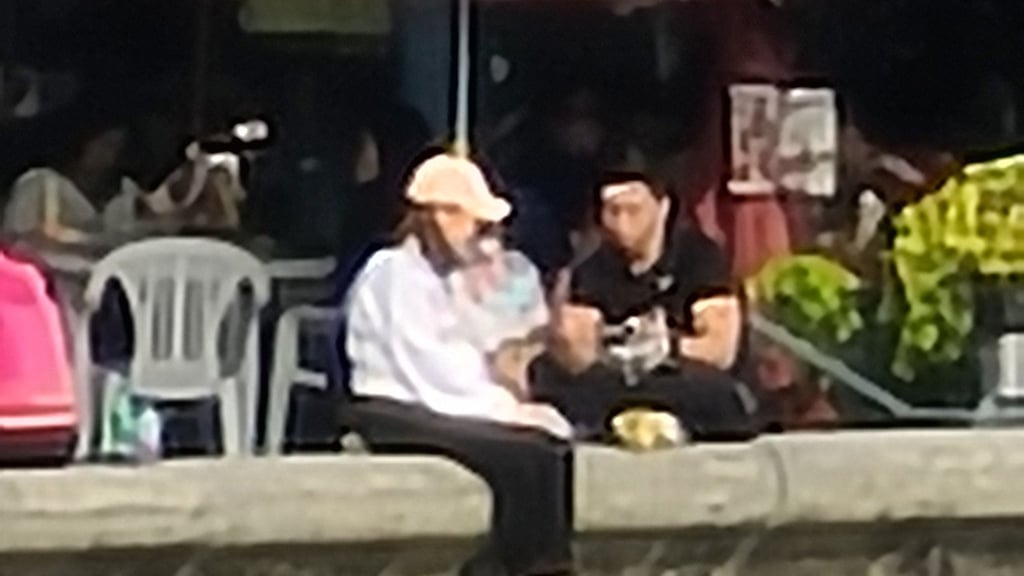 Shot at 100x zoom.