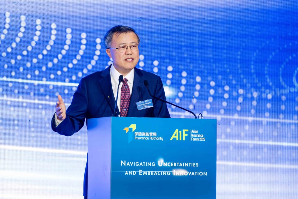 Xiao Yuanqi, Vice Minister of the National Financial Regulatory Administration, emphasizes that business model assessment should become a priority for supervisors.