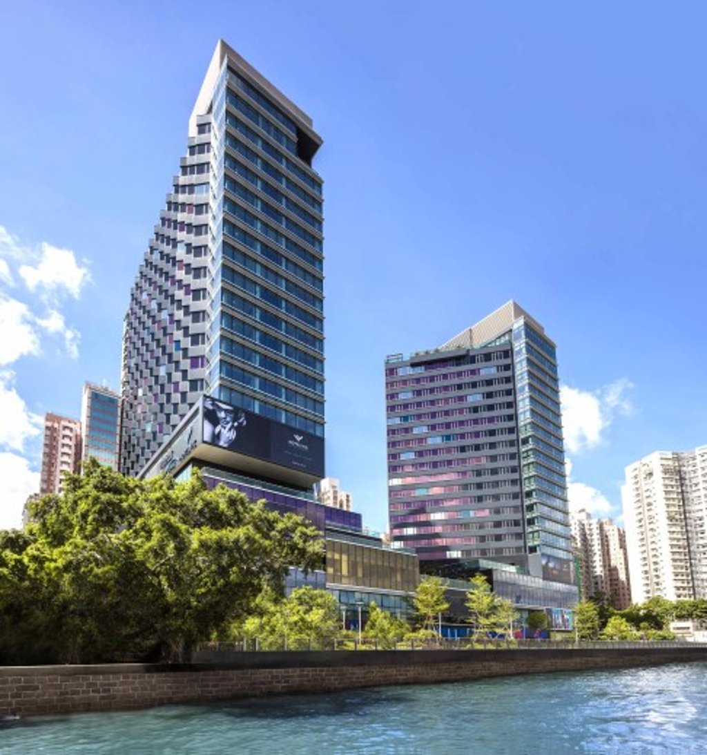 Via the newly opened Central-Wanchai Bypass, Harbour North@VIC and Hotel VIC is only 5 minutes away from Central.