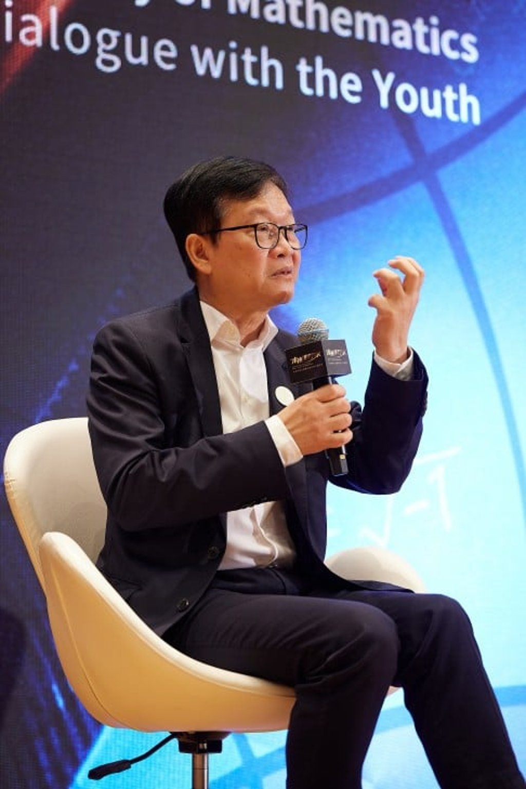 “The dream of pursuing truth, goodness, and beauty has been a shared goal for mathematicians throughout history, and this force will continue to shine brightly and make contributions to the evolution of mathematics and scientific development,” says Prof Mok Ngai-ming, 2022 The Mathematics and Computer Science Prize Laureate.