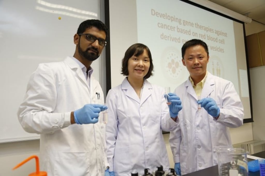 (From right) Dr Shi, Dr Le, and PhD student Waqas Muhammad Usman (From right) Dr Shi, Dr Le, and PhD student Waqas Muhammad Usman