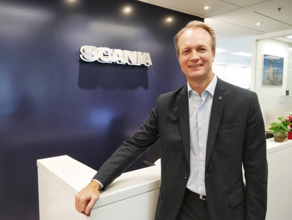 Readiness to embrace: Carl-Frederik Zachrisson, Managing Director of Scania Hong Kong, was impressed by various innovations available within the Science Park ecosystem. The Scania team said they were keen to follow up with further discussions. Readiness to embrace: Carl-Frederik Zachrisson, Managing Director of Scania Hong Kong, was impressed by various innovations available within the Science Park ecosystem. The Scania team said they were keen to follow up with further discussions.