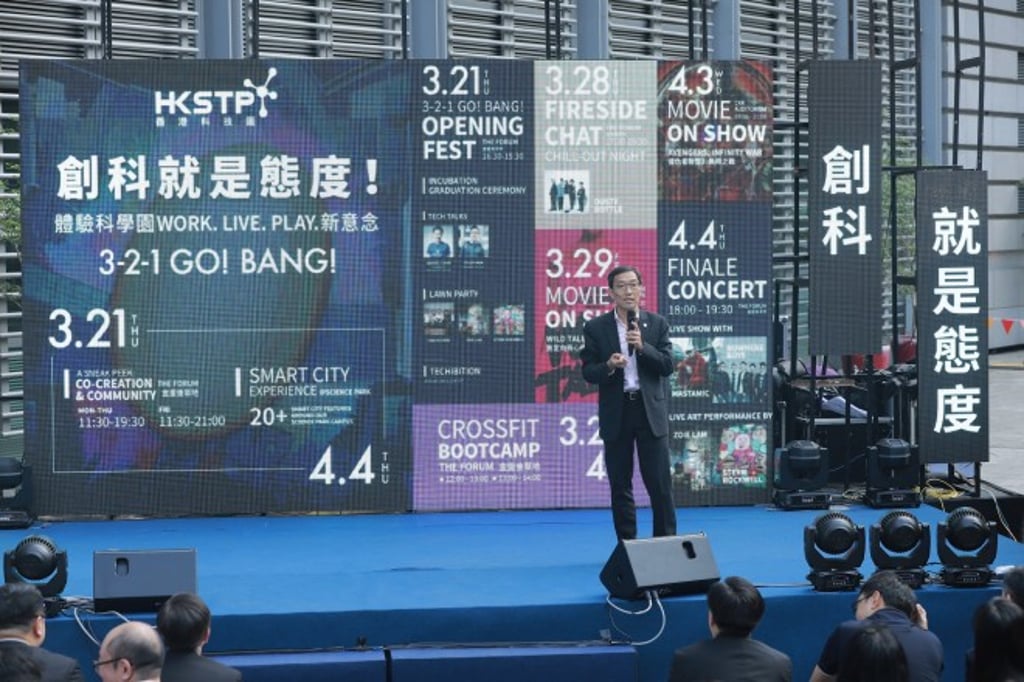 Albert Wong, CEO of HKSTP announced a series of fruitful engagements, including the "InnoXchange" sessions, at the Opening Fest of the 2-week themed experiential event “MakeITHongKong 3-2-1 Go! Bang!”. Albert Wong, CEO of HKSTP announced a series of fruitful engagements, including the "InnoXchange" sessions, at the Opening Fest of the 2-week themed experiential event “MakeITHongKong 3-2-1 Go! Bang!”.