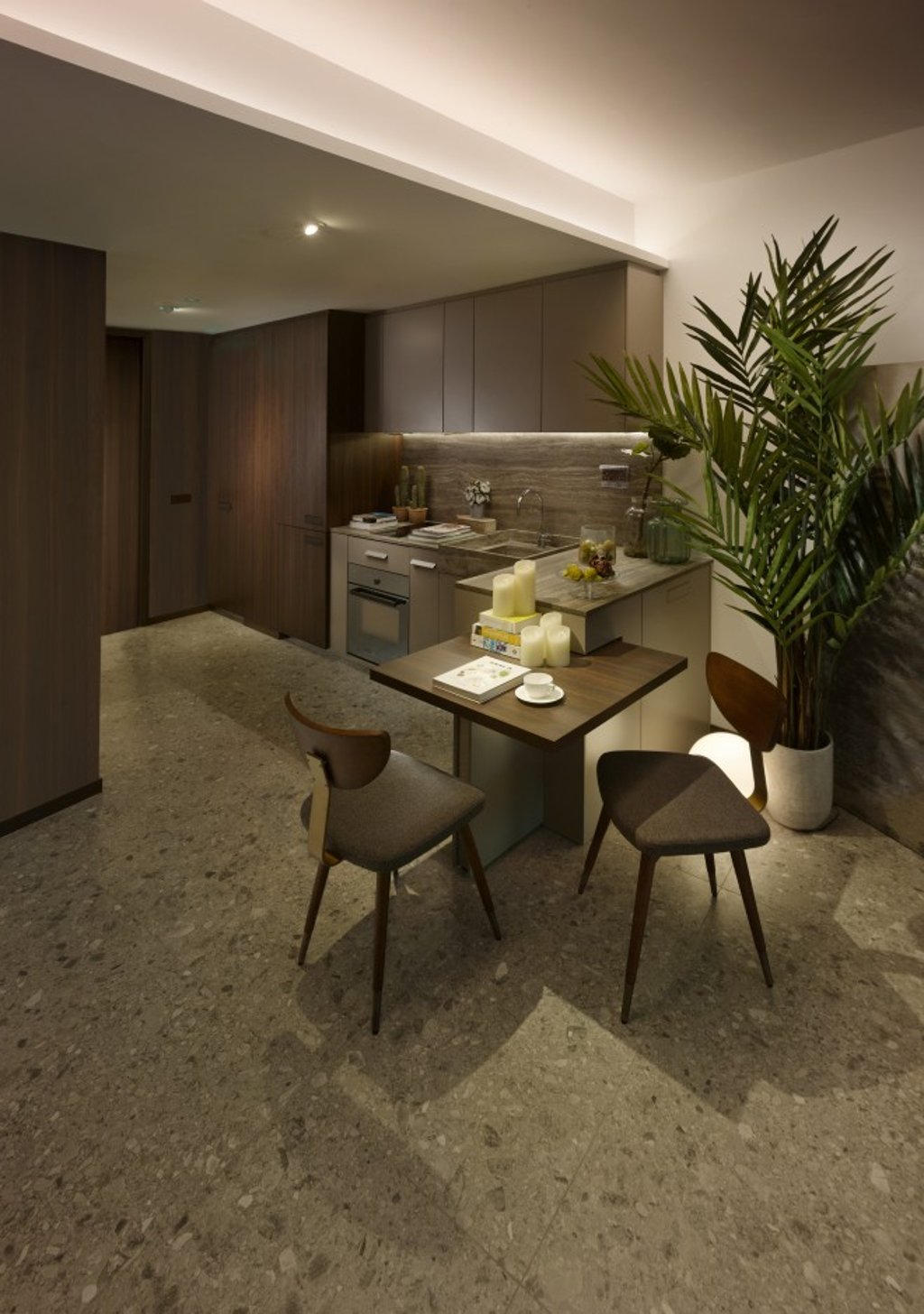 All the apartments at One Pearl Bank are ready to move in, the moment you collect your keys, with no additional renovation works required. Beautiful swivel table as part of renovation zero concept.