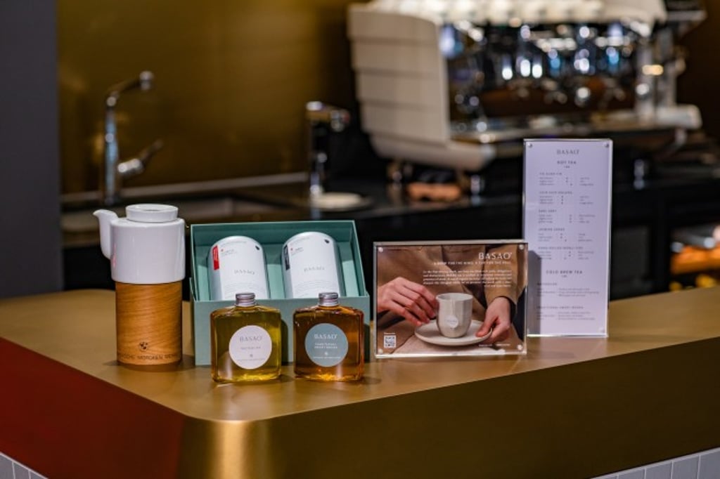 Guests are offered a choice of teas, including lowcaffeine cold brew teas, and hand-crafted coffees.