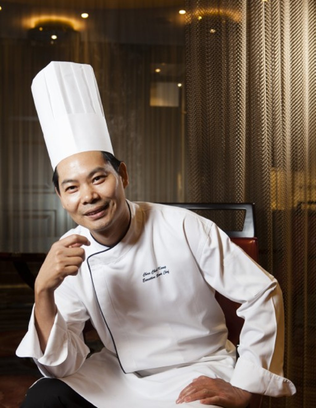 At the helm of Feng Wei Ju is experienced chef Chan Chek Keong