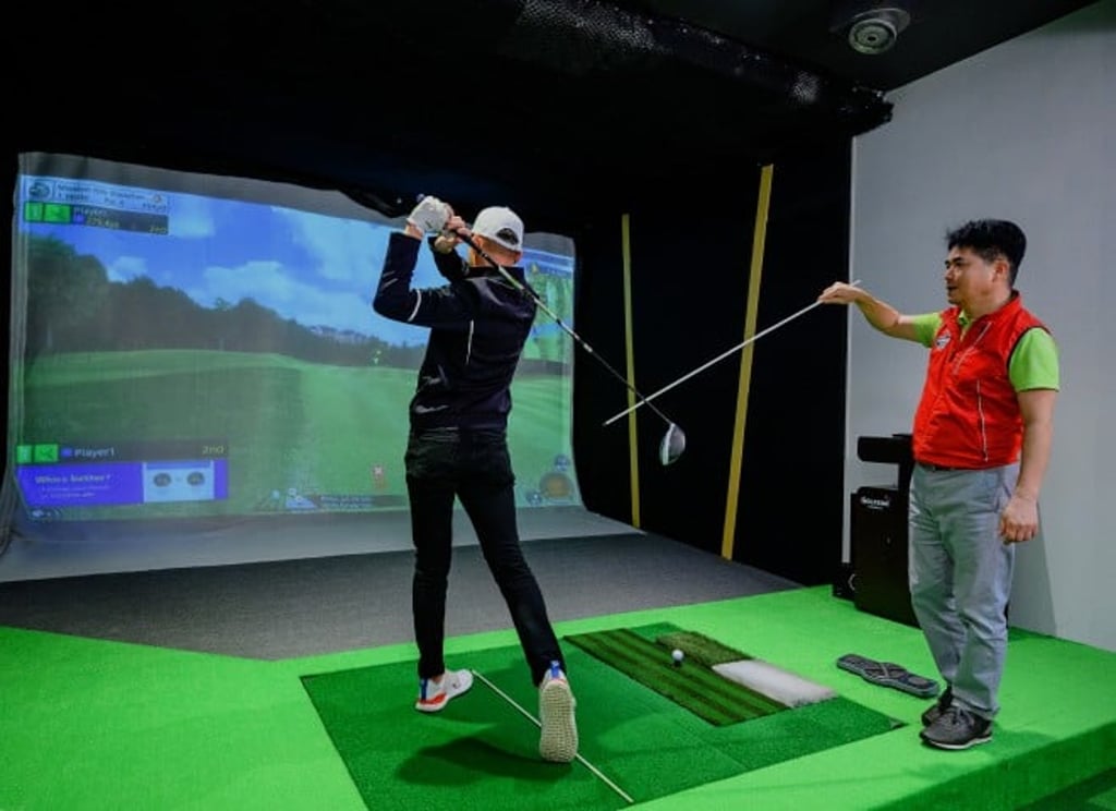 Golf Coaching Instructed by Korean Coach Tom Kyung inside private VIP room