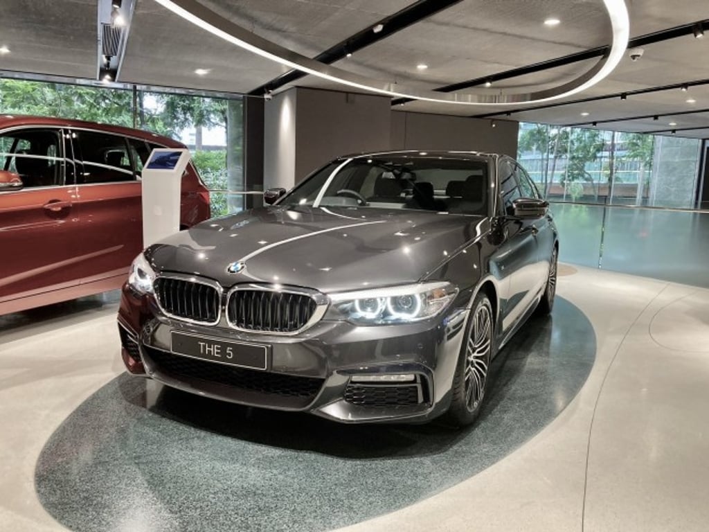 THE 5 Prestige Edition, can enjoy free upgrades to Harmon Kardon and 19” Alloy Wheels