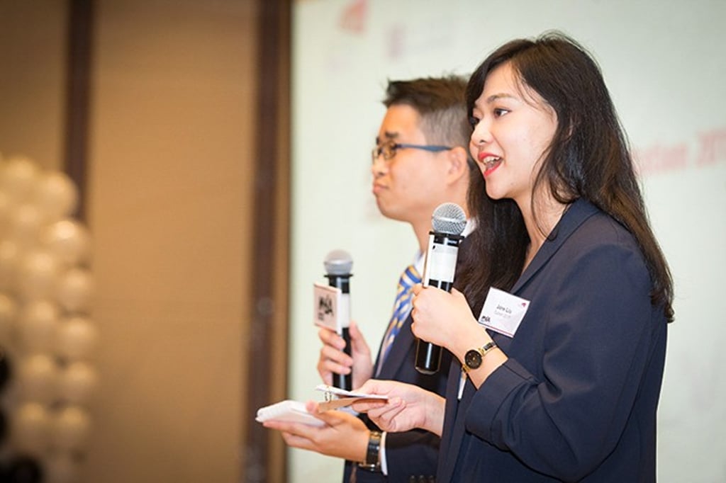 Jane Liu photographed with Jason Chen (2019’MBA), her MC partner in the 2018 MBA Orientation Gala Dinner.  Liu enjoyed learning from like-minded professionals.