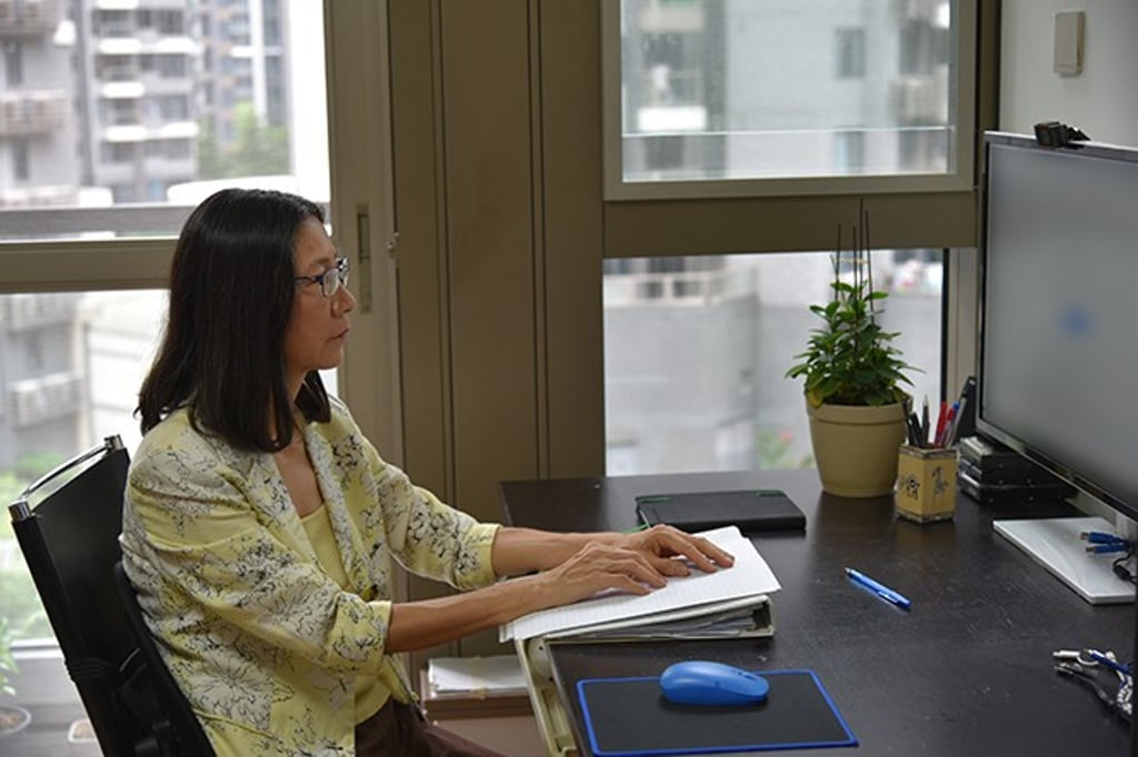 CityU swiftly adapts its services to provide professional psychological counselling through Zoom or by 24-hour hotline.