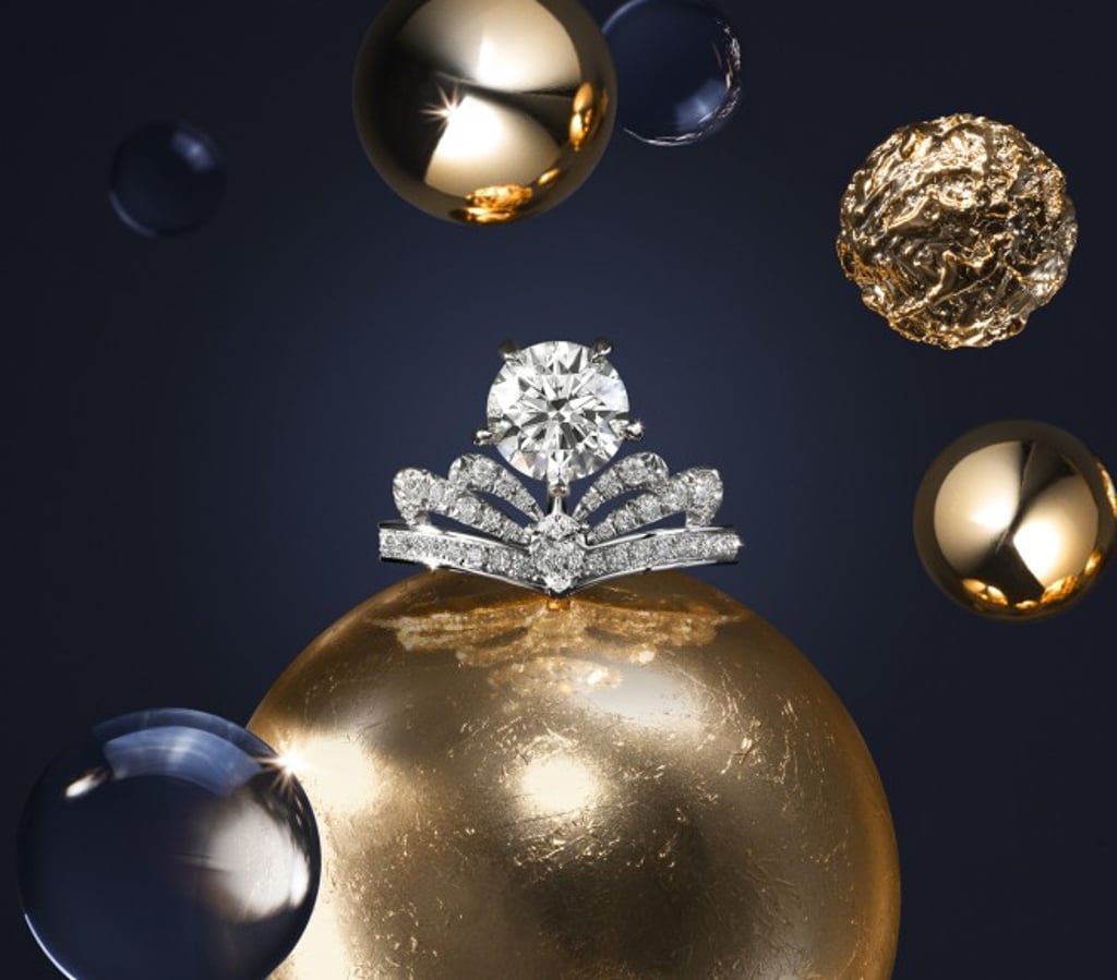 The Chaumet Joséphine Splendeur Impériale solitaire tiara ring is a gift to cherish for life.