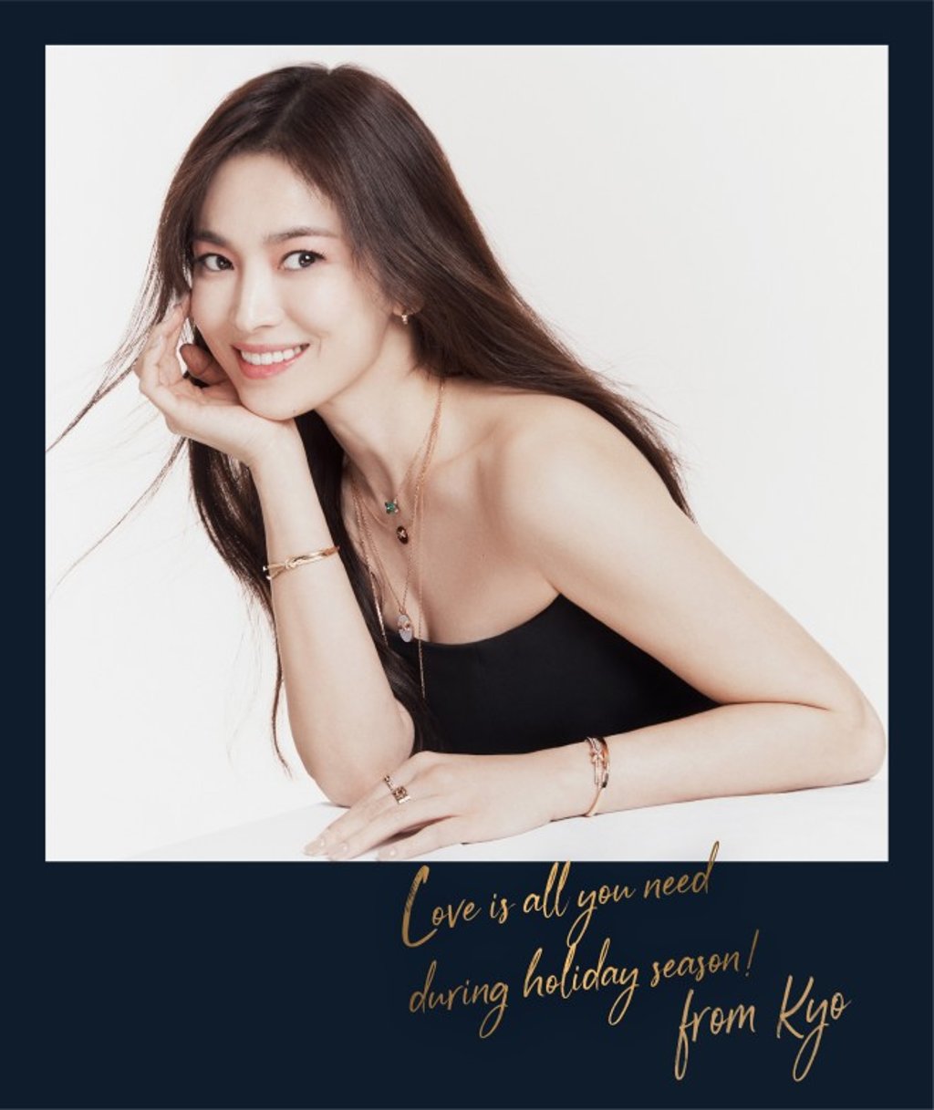 Song Hye Kyo expresses love with Chaumet’s Liens collection.