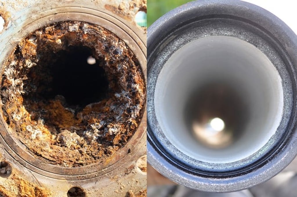 Cross sections of clogged (left) and clean pipes (right). “These two pictures can help us visualize to patients a blocked blood vessel (clogged pipe) and a healthy blood vessel (clean pipe),” Dr. Cheong added.