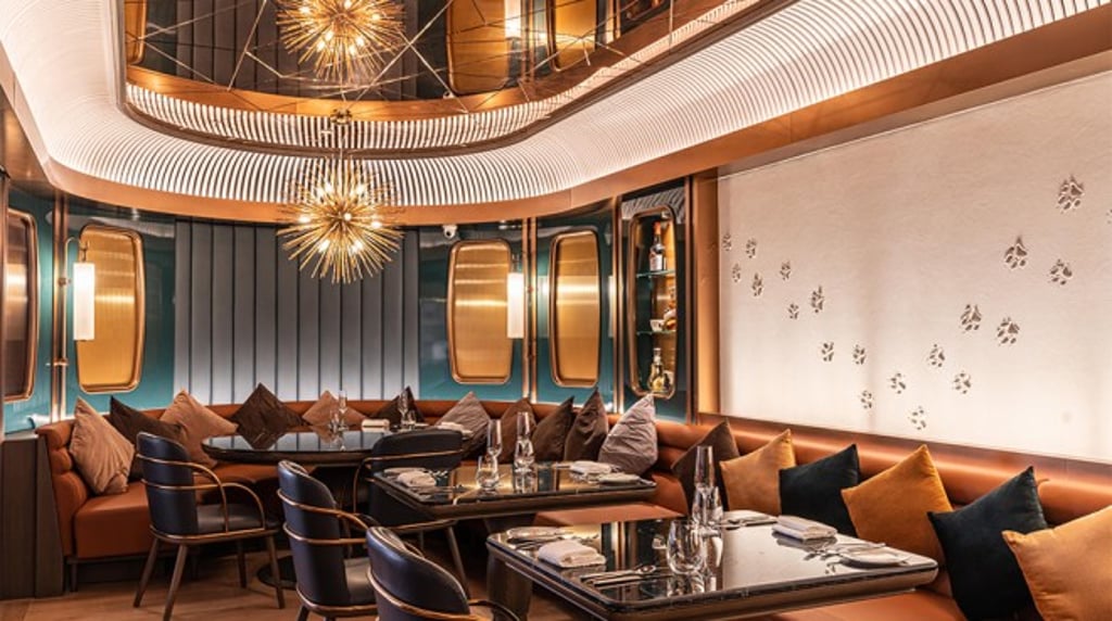 Award winning interior and breath-taking Victoria Harbour view.