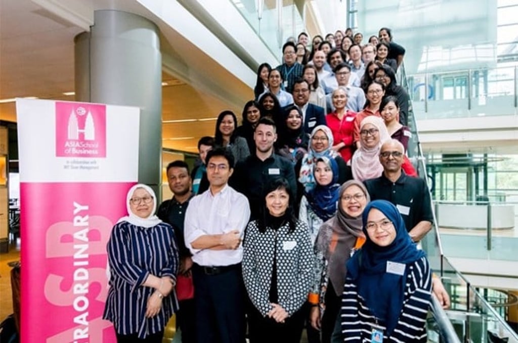 Group photo of participants of ASB-UNHCR Research Workshop