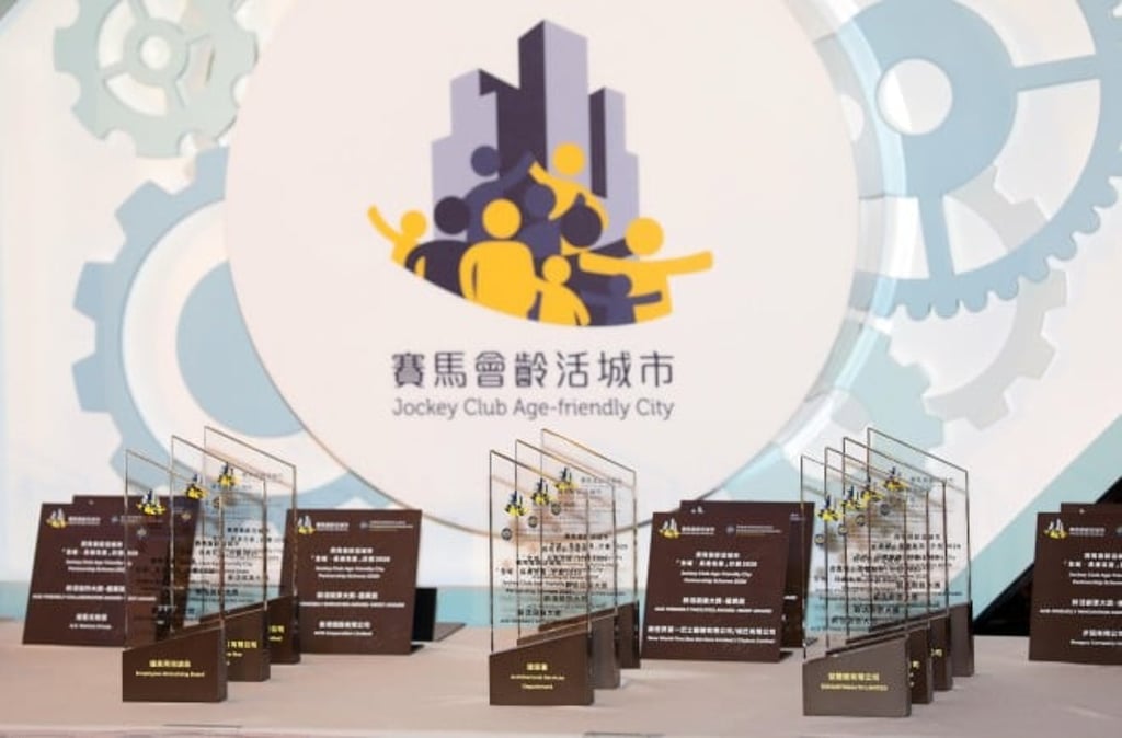 Seven special awards were presented at the Jockey Club Age-friendly City Partnership Scheme 2020 Award Presentation Ceremony to acknowledge outstanding performance of companies and organisations in promoting an age-friendly culture. Seven special awards were presented at the Jockey Club Age-friendly City Partnership Scheme 2020 Award Presentation Ceremony to acknowledge outstanding performance of companies and organisations in promoting an age-friendly culture.