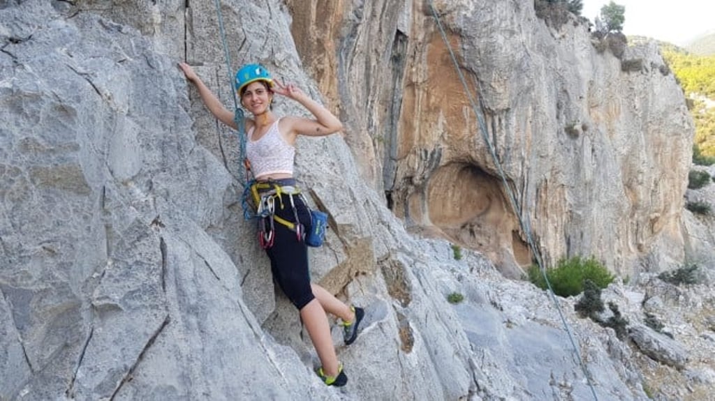 The interesting mix of cityscape and rugged landscapes in Hong Kong has turned Agcal into an avid climber. She led the HKUST Sports Climbing Society for 18 months.